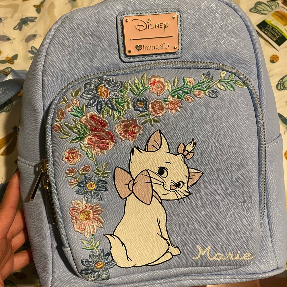 Disney loungefly Marie